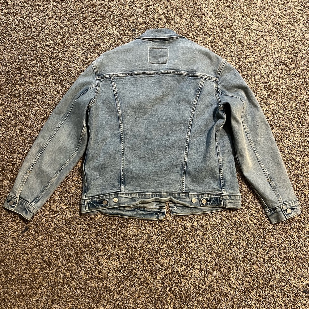 Levi’s Jean Jacket - Picture 3 of 3